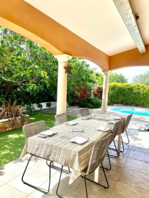 Jolie villa avec piscine 8 couchages